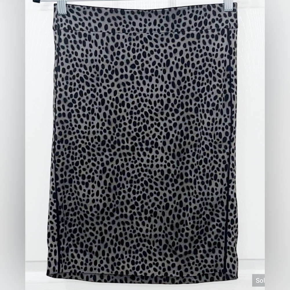 Ann Taylor black brown leopard animal printSkirt Size 0